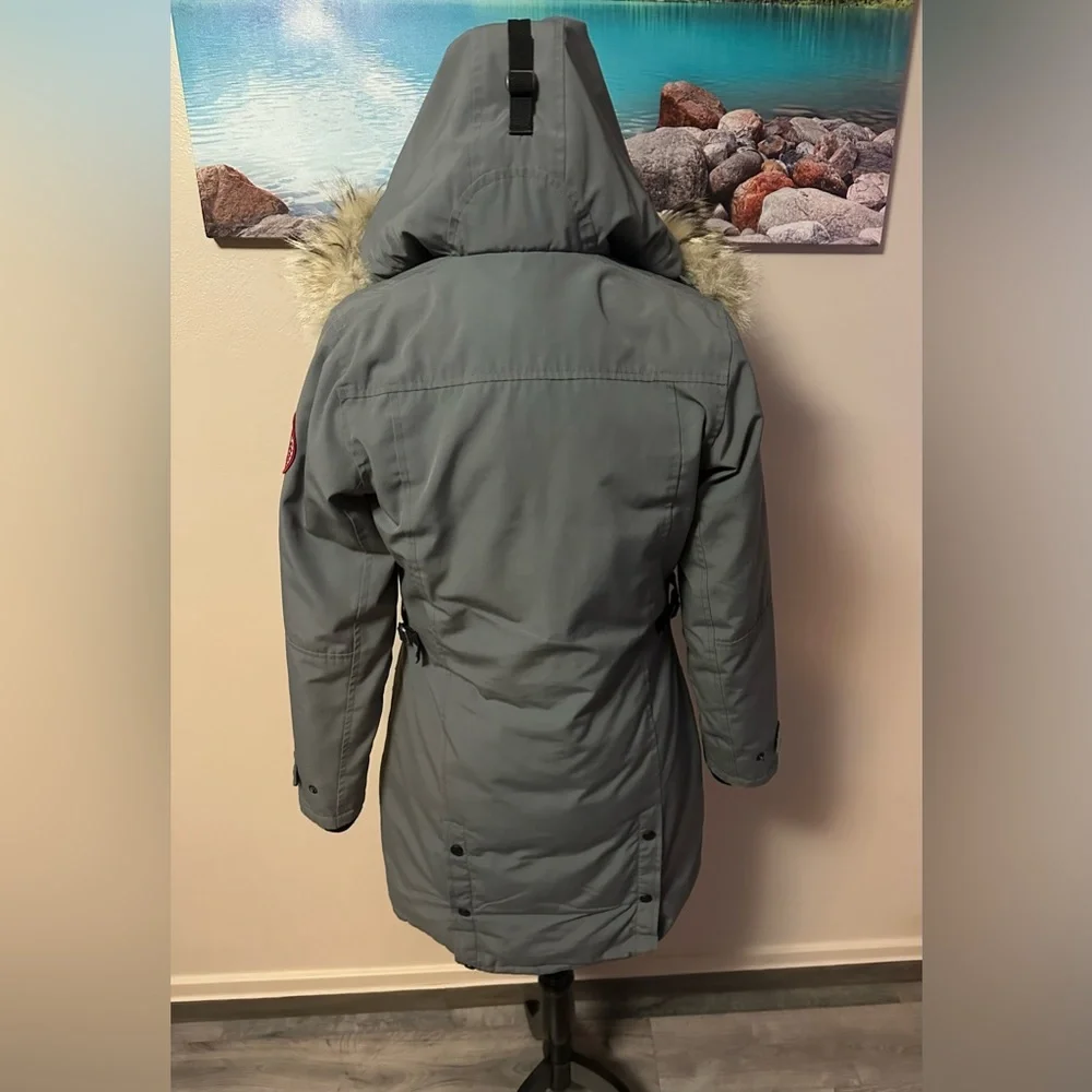 Women's Gray Parka with Fur Trim - Picture 13 of 16